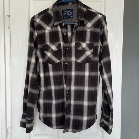 American Eagle Outfitters Other - American Eagle casual plaid vintage fit button up